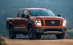 Nissan Titan PRO-4X Crew Cab '2018